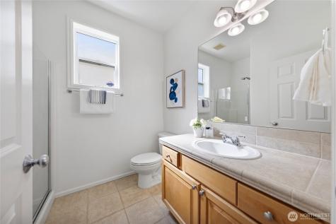 1123 S 36th Street Renton WA 98055