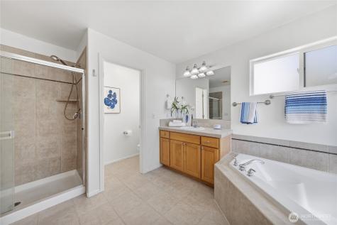 1123 S 36th Street Renton WA 98055