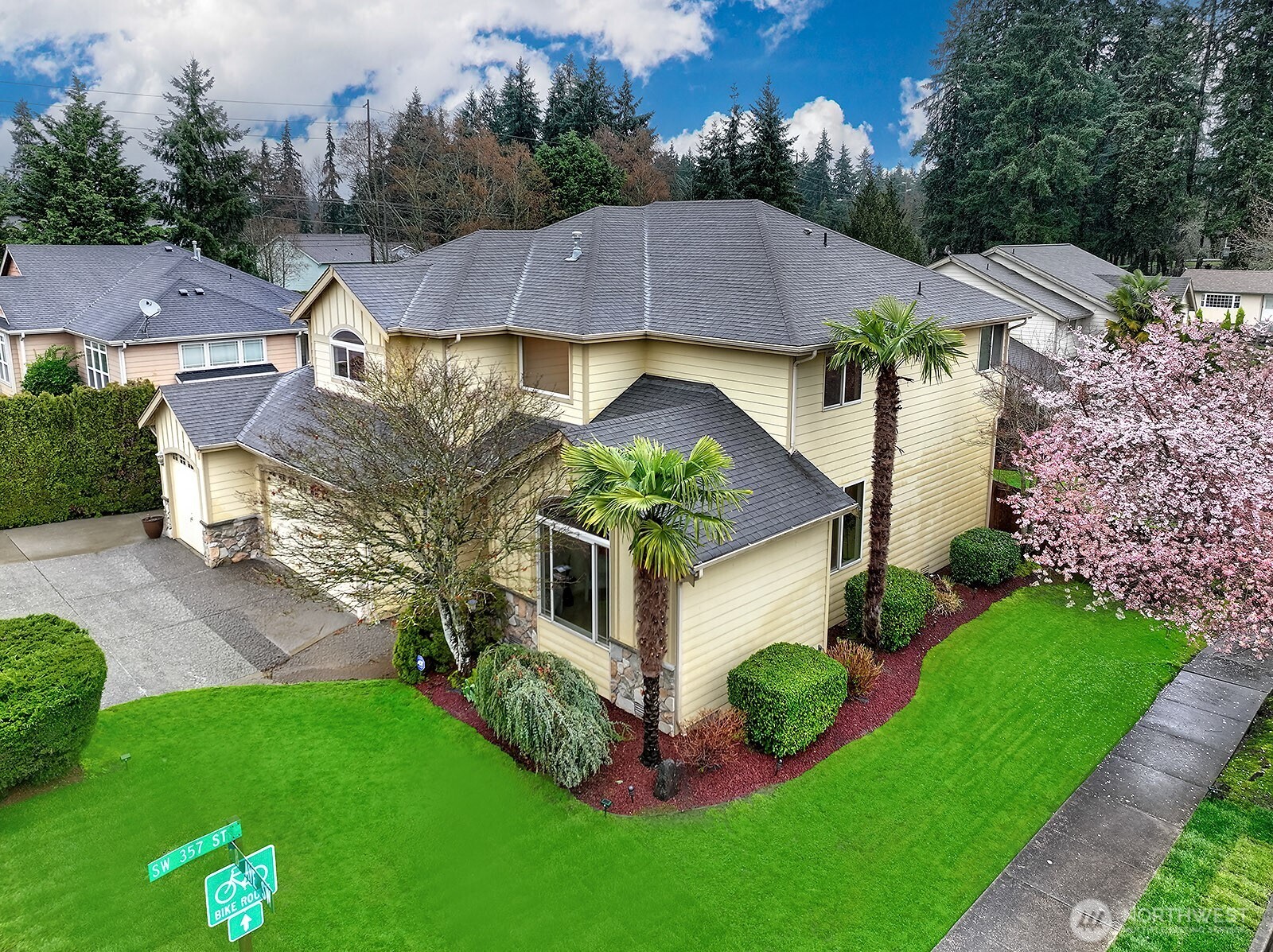 35638 8th Avenue SW Federal Way WA 98023