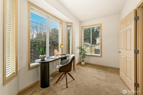 35638 8th Avenue SW Federal Way WA 98023