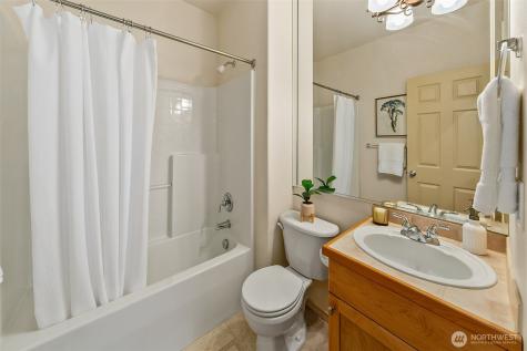 35638 8th Avenue SW Federal Way WA 98023
