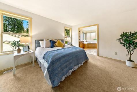 35638 8th Avenue SW Federal Way WA 98023
