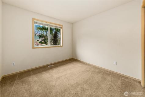 35638 8th Avenue SW Federal Way WA 98023