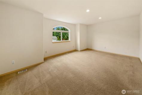 35638 8th Avenue SW Federal Way WA 98023