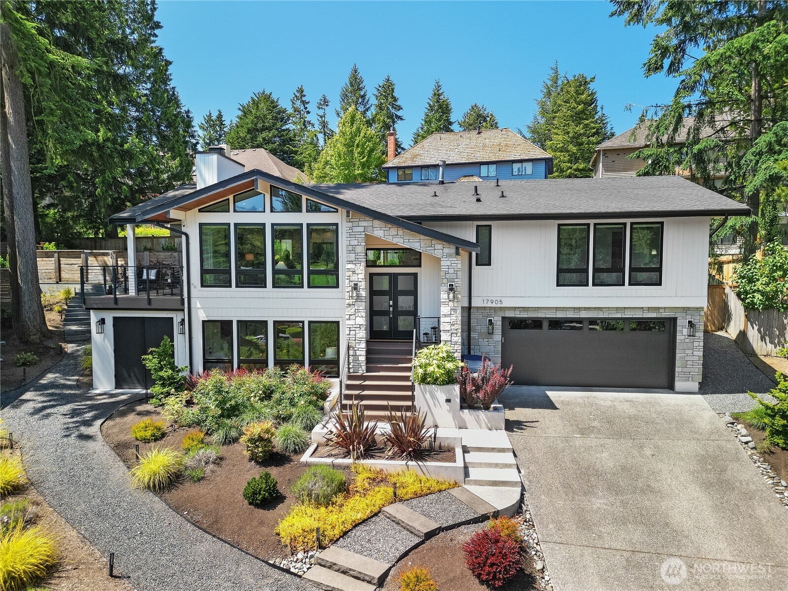 17905 NE 19th Place Bellevue WA 98008