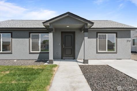 204 Cherry Street Mattawa WA 99349