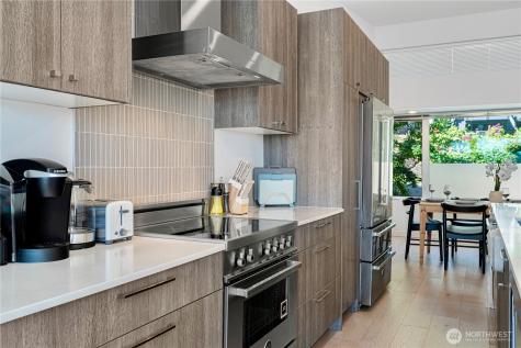 1546 Sturgus Avenue S Seattle WA 98144