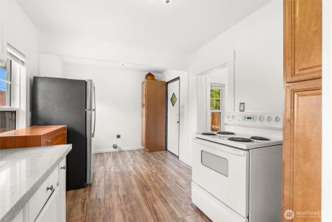 3561 E M Street Tacoma WA 98404