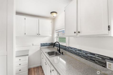 3561 E M Street Tacoma WA 98404