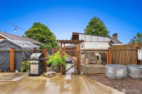 3561 E M Street Tacoma WA 98404
