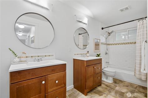 12211 NE 139th Place Kirkland WA 98034