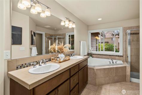 1748 Tannerwood Way SE North Bend WA 98045