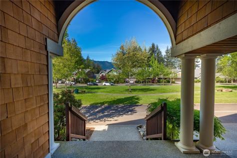 1748 Tannerwood Way SE North Bend WA 98045