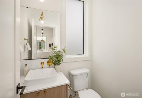 4417 2nd Avenue NE Seattle WA 98105