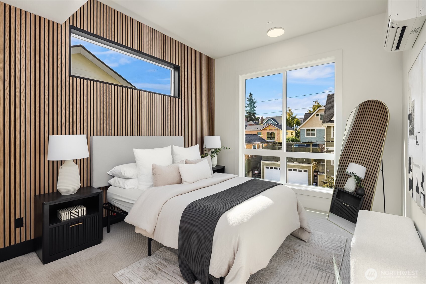 4417 2nd Avenue NE Seattle WA 98105
