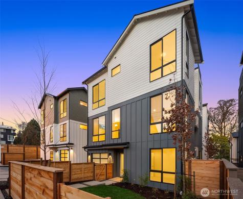 4417 2nd Avenue NE Seattle WA 98105