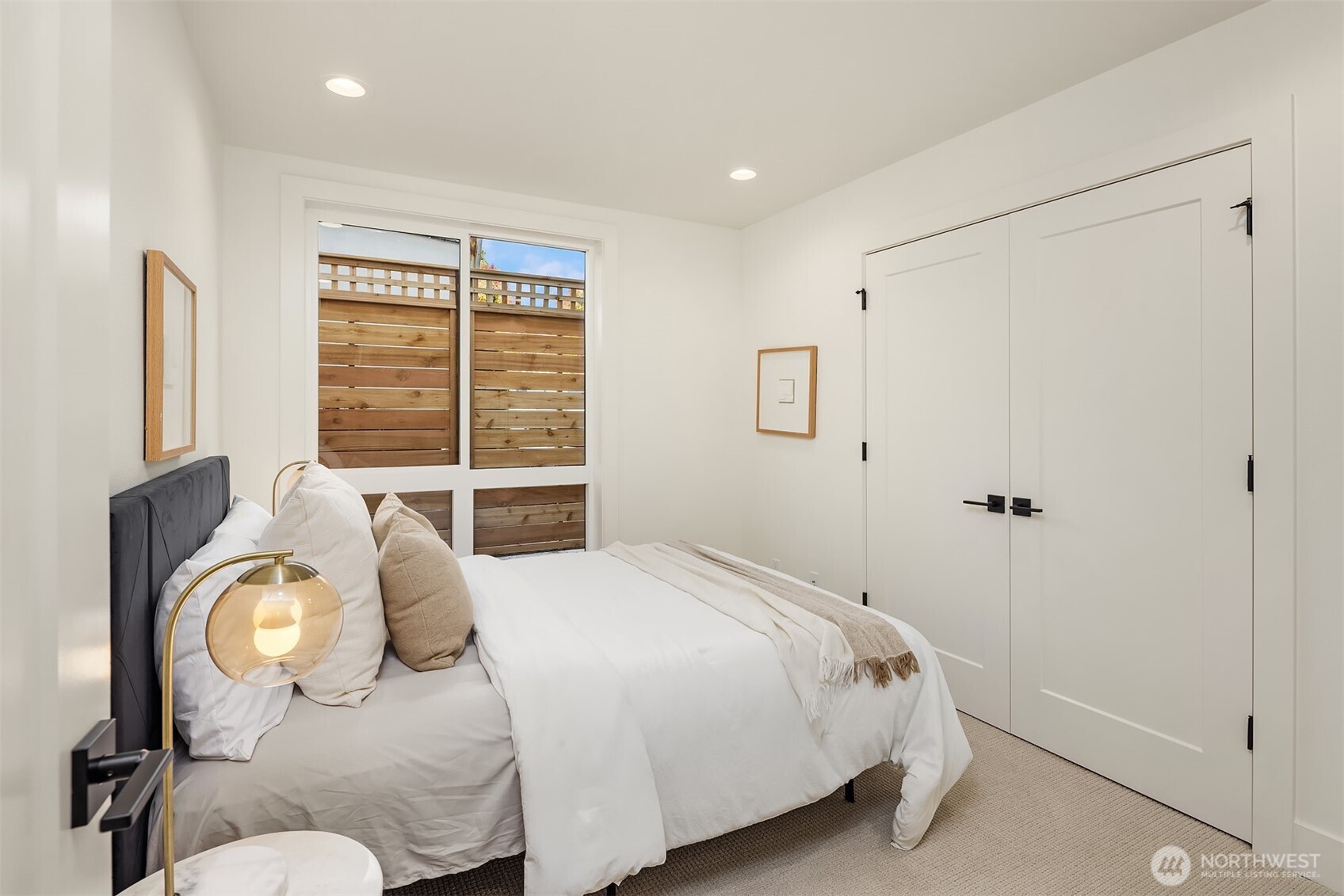 4417 2nd Avenue NE Seattle WA 98105