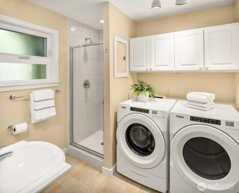 2965 74 Avenue SE Mercer Island WA 98040