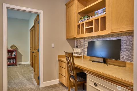 18248 240th Ave SE Maple Valley WA 98038
