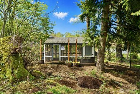 18248 240th Ave SE Maple Valley WA 98038