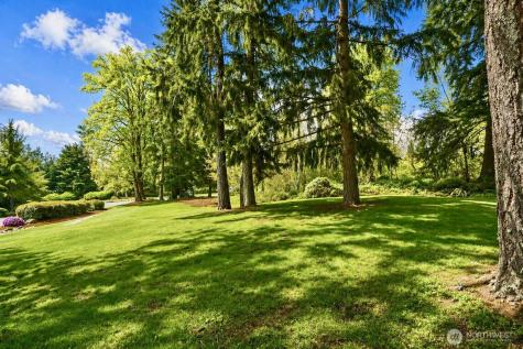 18248 240th Ave SE Maple Valley WA 98038