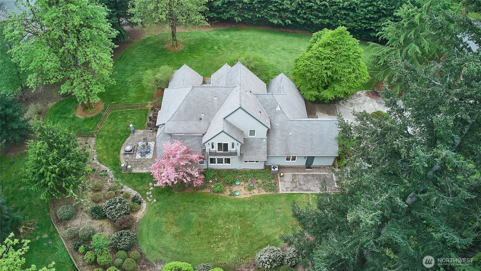 18248 240th Ave SE Maple Valley WA 98038