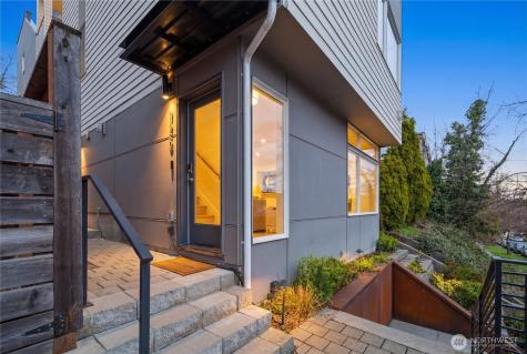 926 N 35th Street Seattle WA 98103