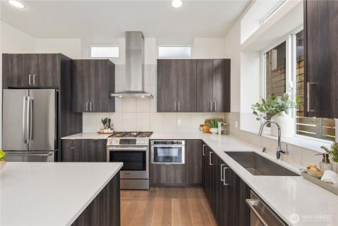 926 N 35th Street Seattle WA 98103