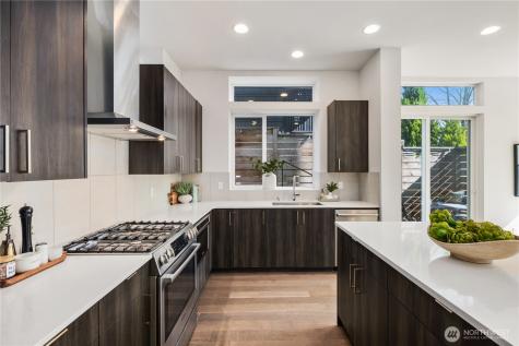 926 N 35th Street Seattle WA 98103