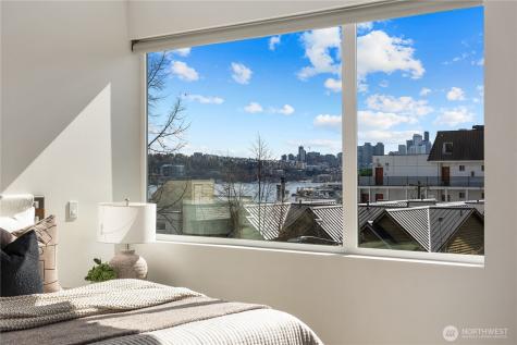 926 N 35th Street Seattle WA 98103