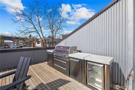 926 N 35th Street Seattle WA 98103