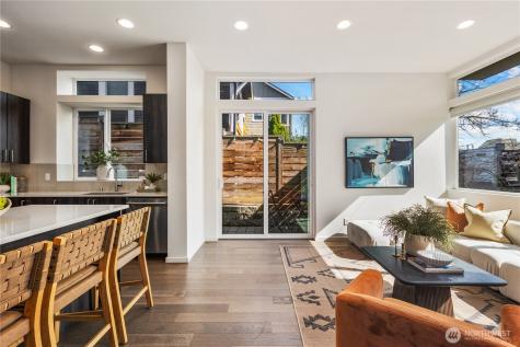 926 N 35th Street Seattle WA 98103