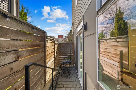 926 N 35th Street Seattle WA 98103