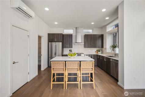 926 N 35th Street Seattle WA 98103