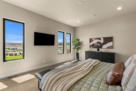 23339 NW Spur Lane Quincy WA 98848