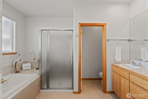 2220 Michael Brooke Wenatchee WA 98801