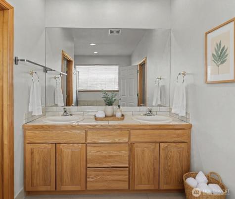2220 Michael Brooke Wenatchee WA 98801