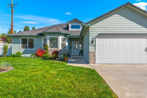 2220 Michael Brooke Wenatchee WA 98801