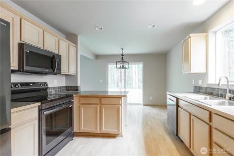 22463 SE 244th Street Maple Valley WA 98038