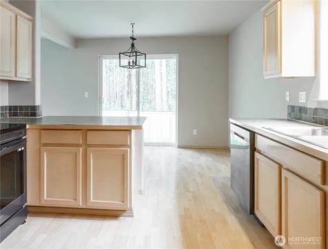 22463 SE 244th Street Maple Valley WA 98038