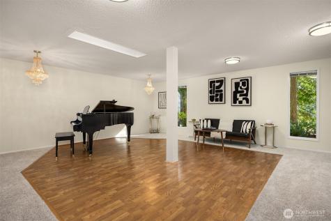 10825 Brownsville Highway NE Poulsbo WA 98370