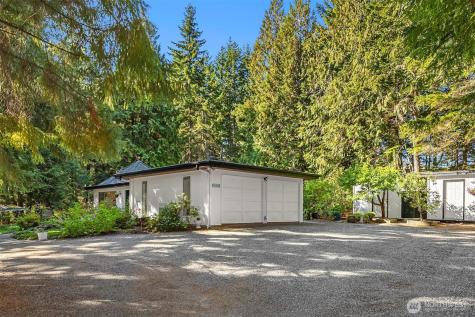 10825 Brownsville Highway NE Poulsbo WA 98370