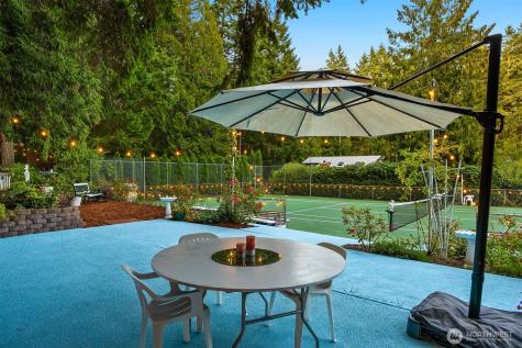 10825 Brownsville Highway NE Poulsbo WA 98370