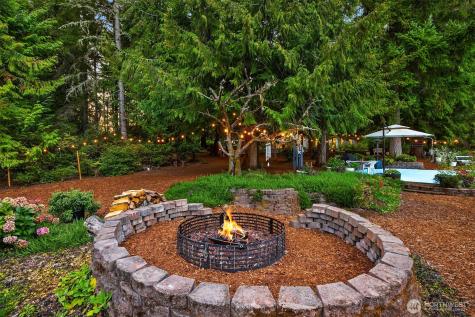 10825 Brownsville Highway NE Poulsbo WA 98370