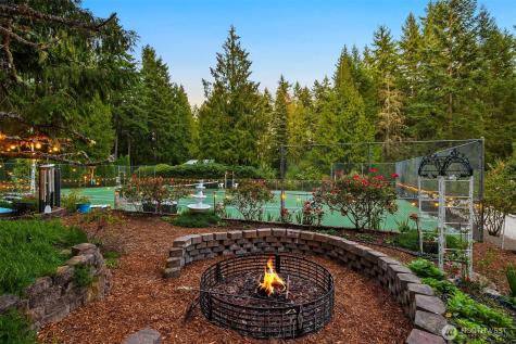 10825 Brownsville Highway NE Poulsbo WA 98370