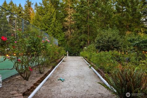 10825 Brownsville Highway NE Poulsbo WA 98370