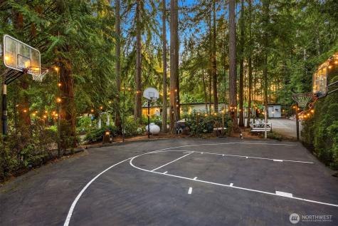 10825 Brownsville Highway NE Poulsbo WA 98370