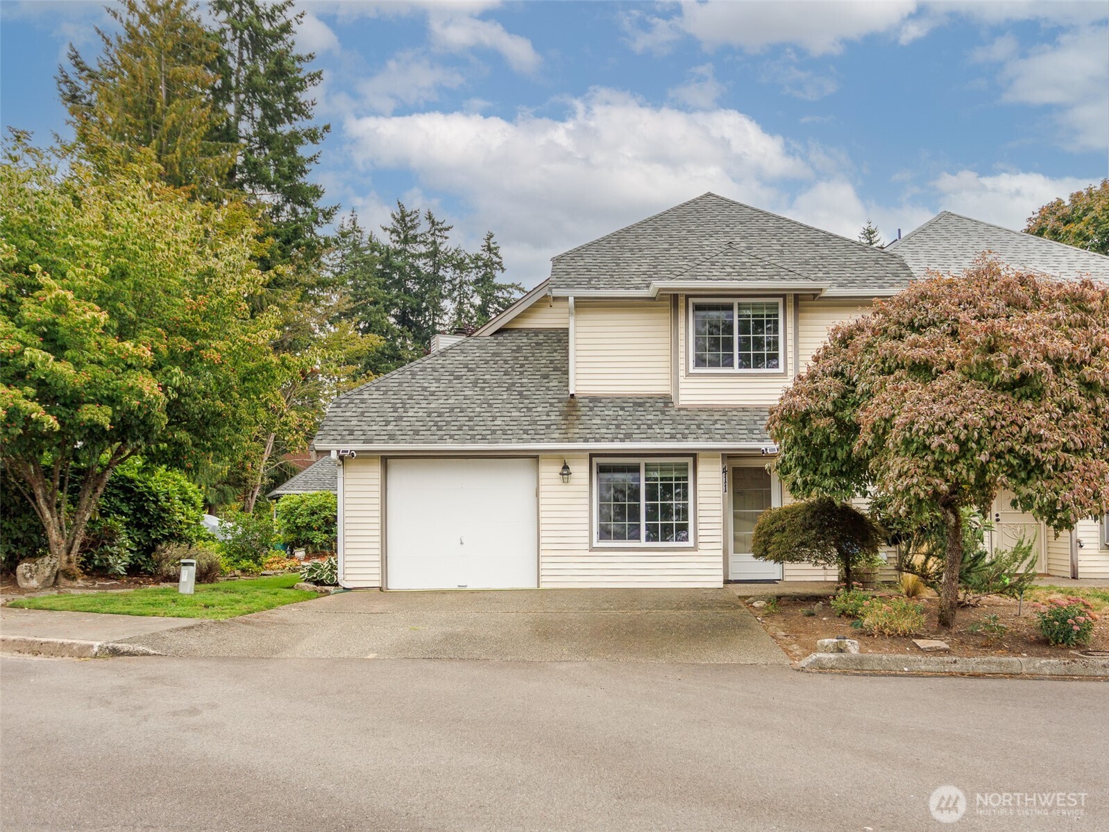 411 S 328th Place Federal Way WA 98003