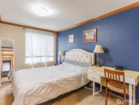 411 S 328th Place Federal Way WA 98003