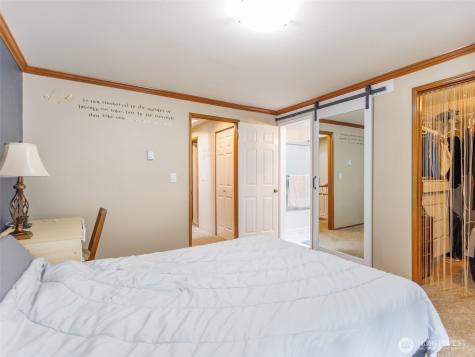 411 S 328th Place Federal Way WA 98003